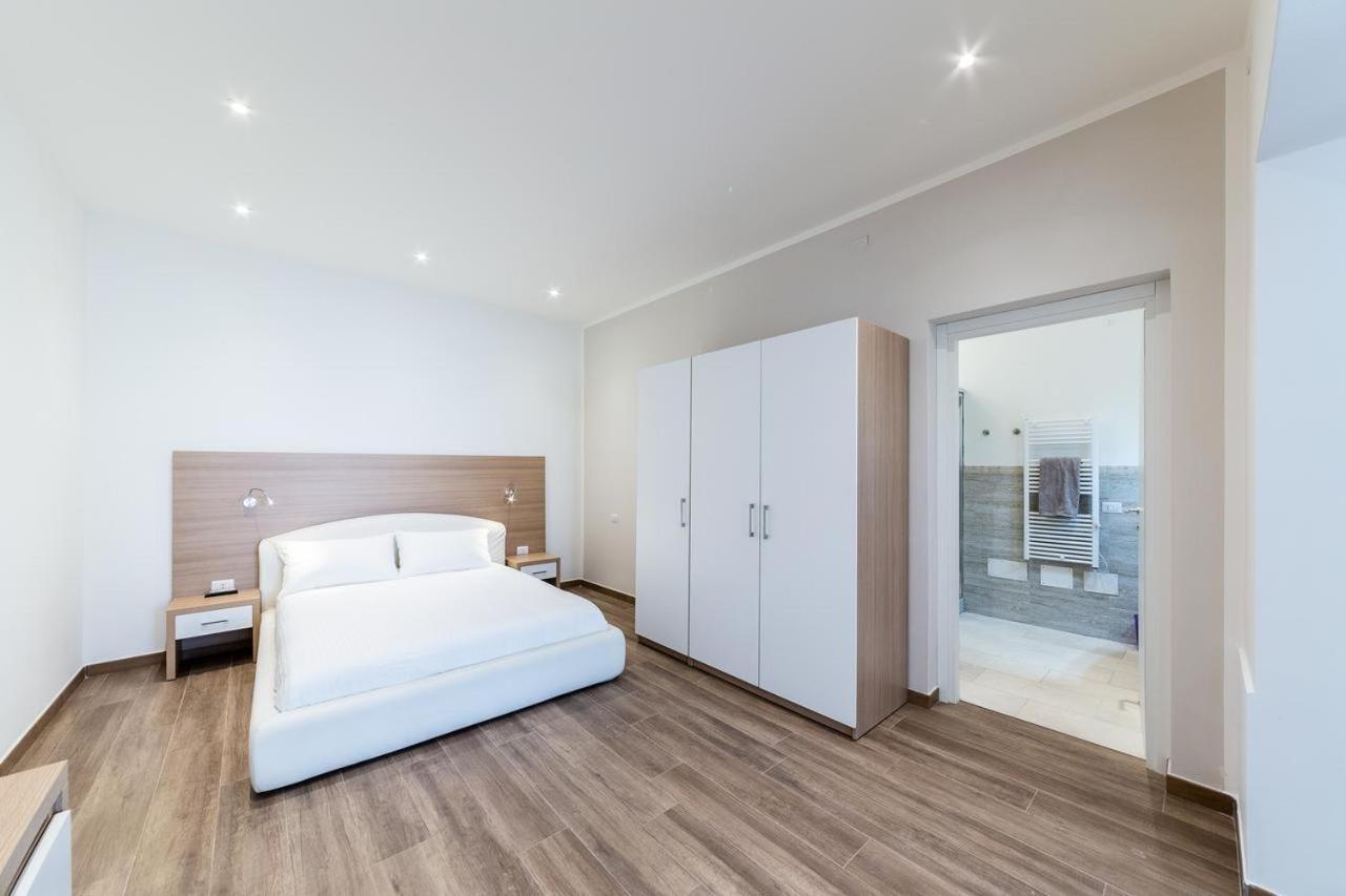 La Promenade Rooms & Suites Ольбия Экстерьер фото
